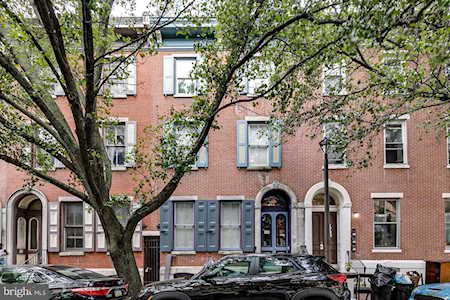 1728 Wallace St #102 Philadelphia, PA 19130