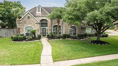 2702 Miami Ct Friendswood, TX 77546