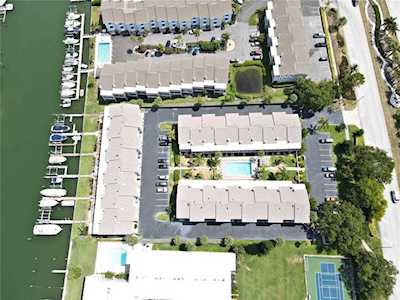 737 Pinellas Bayway S #104 Tierra Verde, FL 33715