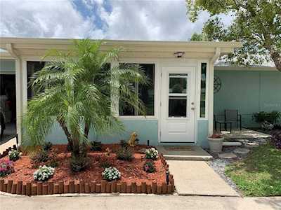 2742 Sherbrooke Ln Palm Harbor, FL 34684