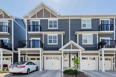 881 Sage Valley Blvd NW #805 Calgary, AB T3R 0R4