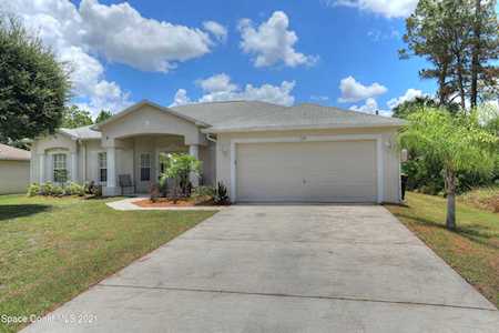 123 NE Bayamo Avenue Palm Bay, FL 32907