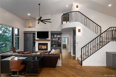 305 Blackberry Ln Steamboat Springs, CO 80487