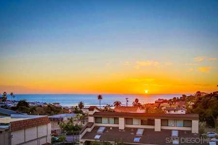 90 N Coast Highway 101 #204 Encinitas, CA 92024