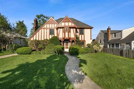 421 N Long Beach Road Rockville Centre, NY 11570