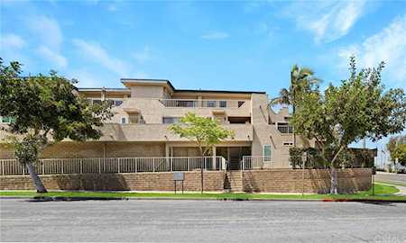 2757 E Hill St Signal Hill, CA 90755