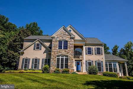 1202 Fairfield Estates Ln Crownsville, MD 21032