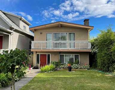 34 E 46th Avenue Vancouver, BC V5W 1Z1