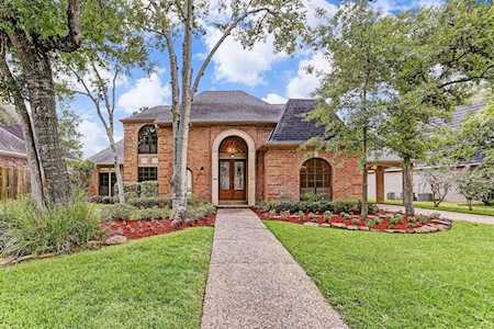 12122 Maple Rock Dr Houston, TX 77077