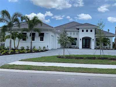 16847 Clearlake Ave Lakewood Ranch, FL 34202