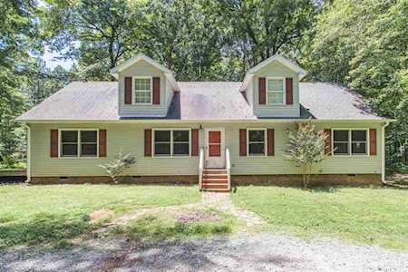 7314 Ramblewood Drive Hillsborough, NC 27278