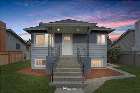 4722 47th Ave SW Seattle, WA 98116