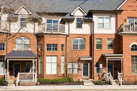 696 Park Street Columbus, OH 43215