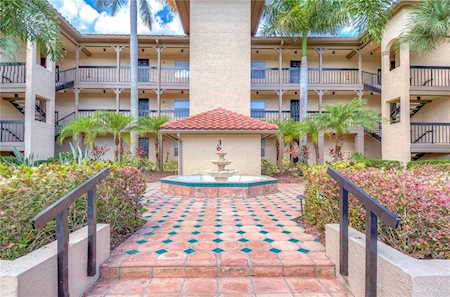 2400 Feather Sound Dr #332 Clearwater, FL 33762