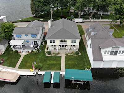 9119 E Morrison Island Road Syracuse, IN 46567