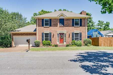 5145 Village Trce Nashville, TN 37211