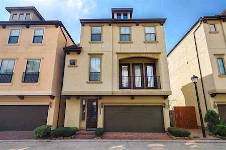 5511 Livorno Way Houston, TX 77021