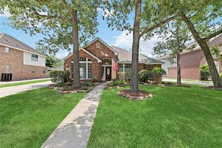 1727 Calmar Dr Spring, TX 77386