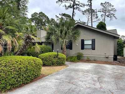 157 Otter Rd Hilton Head Island, SC 29928