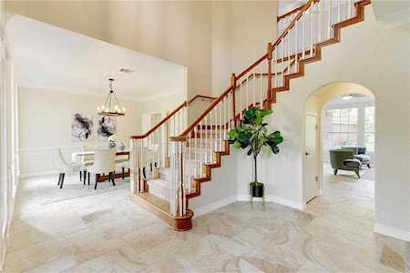 8213 Gutherie DR Austin, TX 78750