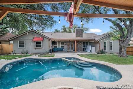 15238 Oak Spring St San Antonio, TX 78232