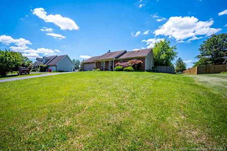 7819 Four Leaf Dr Greenville, IN 47124