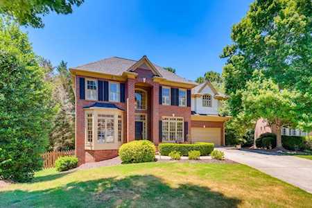 1608 Kinsmon Ln Marietta, GA 30062