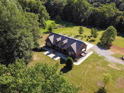 211 Spring Creek Rd Estill Springs, TN 37330