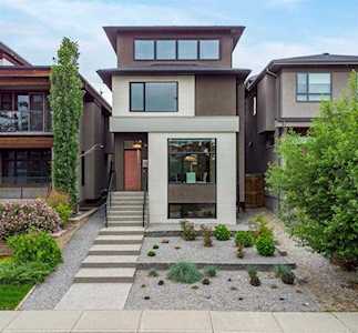 1922 Broadview Rd NW Calgary, AB T2N 3H7
