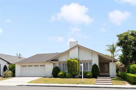 3452 Fuchsia St Costa Mesa, CA 92626