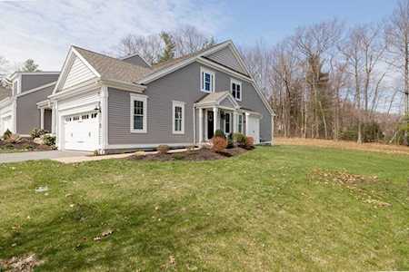 205 Fairway Dr #205 Northbridge, MA 01534