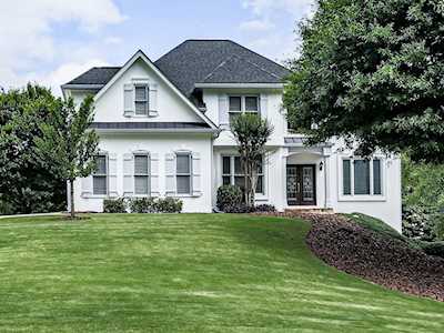 1064 Avery Creek Dr Woodstock, GA 30188