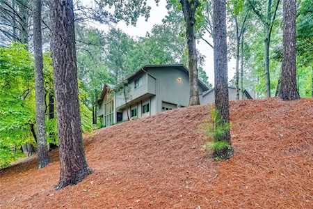 3992 Loch Highland Pass NE Roswell, GA 30075