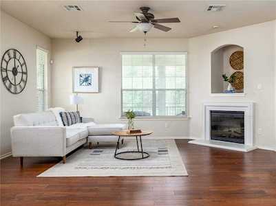 1900 Scofield Ridge PKWY #6902 Austin, TX 78727