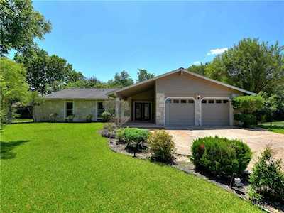2301 Pinehurst CV Austin, TX 78747