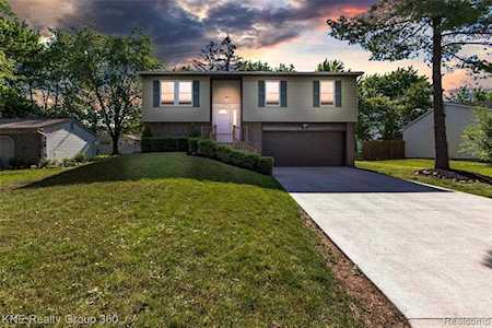 23576 Valley Starr Novi, MI 48375