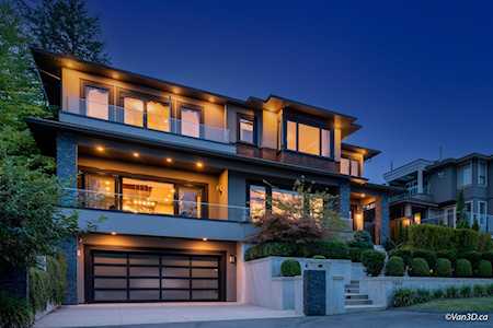 7266 Braeside Drive Burnaby, BC V5A 1E8