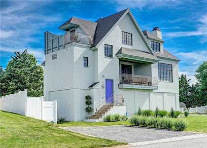 130 Common Fence Blvd Portsmouth, RI 02871