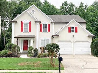 3732 Arnsdale Dr Peachtree Corners, GA 30092