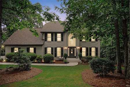 260 N Peak Dr Alpharetta, GA 30022