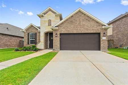 1913 Thunder Ridge Way Pearland, TX 77089
