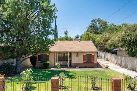 526 W Altadena Dr Altadena, CA 91001