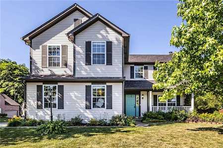 8445 Providence Dr Fishers, IN 46038
