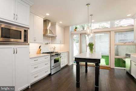 1211 Rodman St Philadelphia, PA 19147