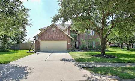 11202 Stoney Meadow Dr Houston, TX 77095