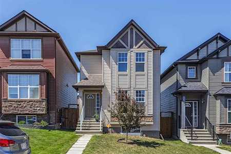 52 Sage Bank Link NW Calgary, AB T3R 0J9