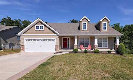 101 Coltens Place Winfield, MO 63389