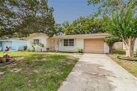 639 Jacaranda St Dunedin, FL 34698