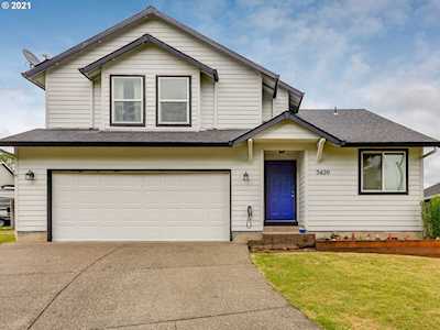 3420 N Burlington Dr Newberg, OR 97132