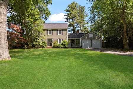 210 Lincoln Ave Barrington, RI 02806
